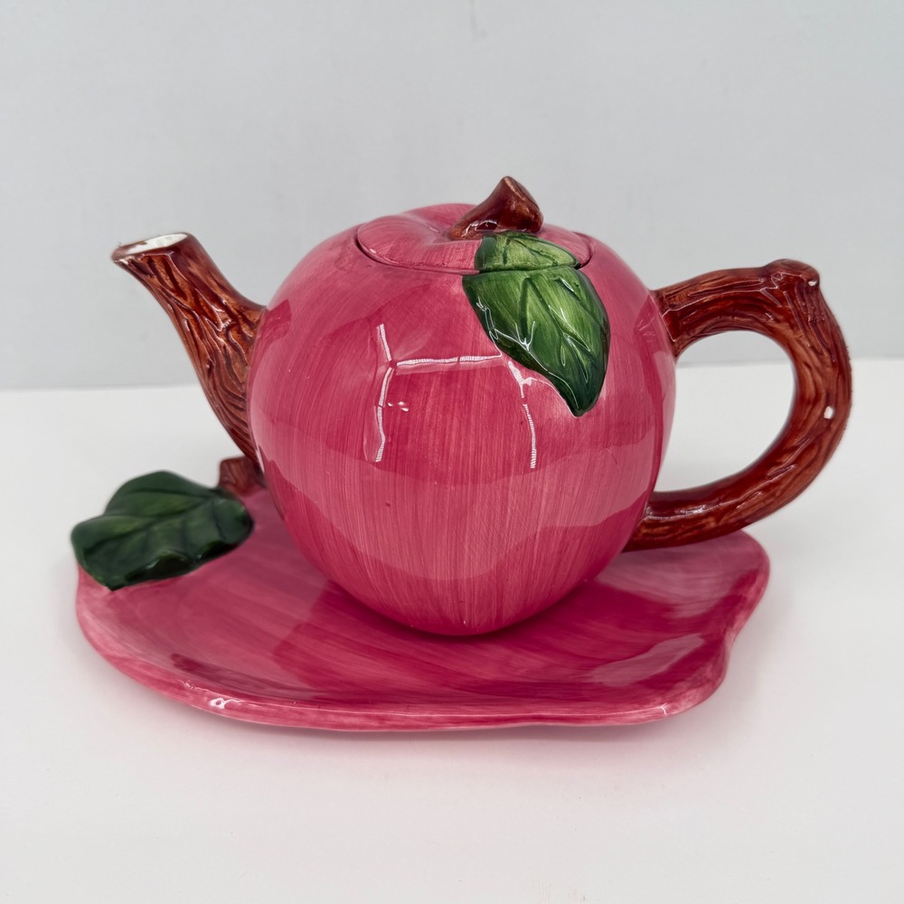 Cracker Barrel Vintage 1996 Apple Teapot and Tray Set Red Ceramic Decor